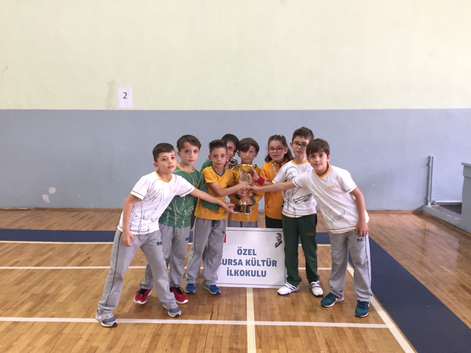 "8 Yaş Tenis Turnuvası"nda Erkek Tenis Takımımız 1. Oldu...