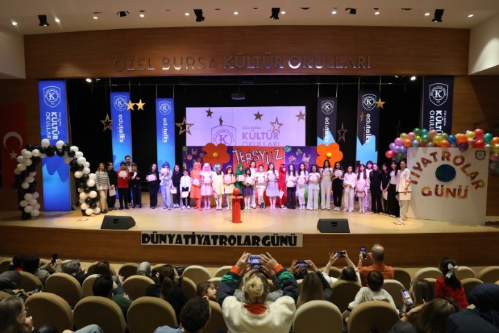 DÜNYA TİYATRO GÜNÜ OKULUMUZDA SANATLA YAŞATILDI