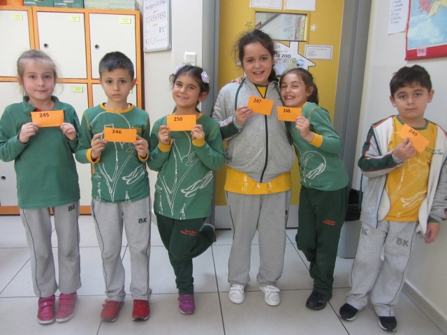 3 Basamaklı Sayıları Yuvarlıyoruz